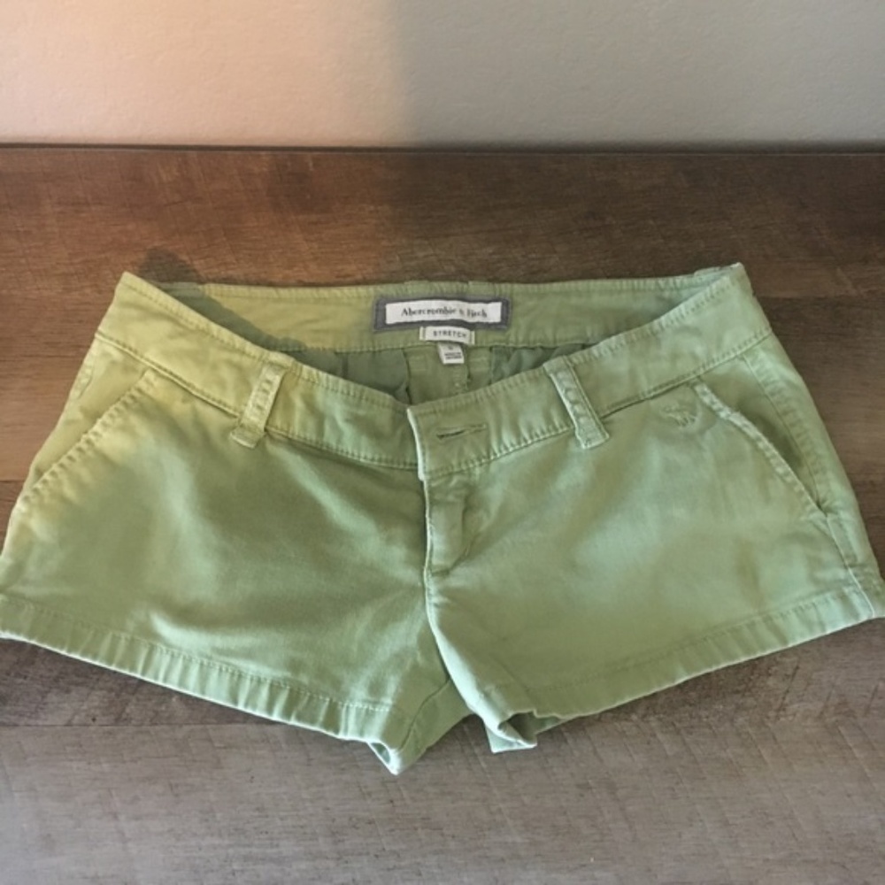 Avocado Abercrombie Shortie Shorts